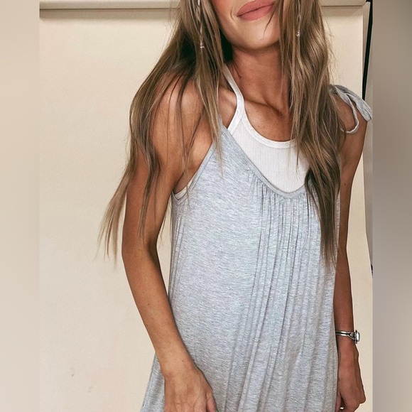 “Free to Flow” Jumpsuit Gray Thin Tie Strap Wide Leg New S - Picture 3 of 13